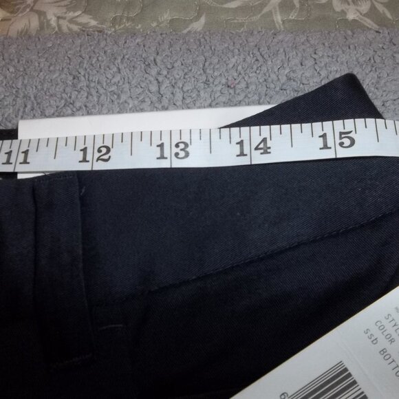 Liz Claiborne cropped pants - Picture 7 of 9